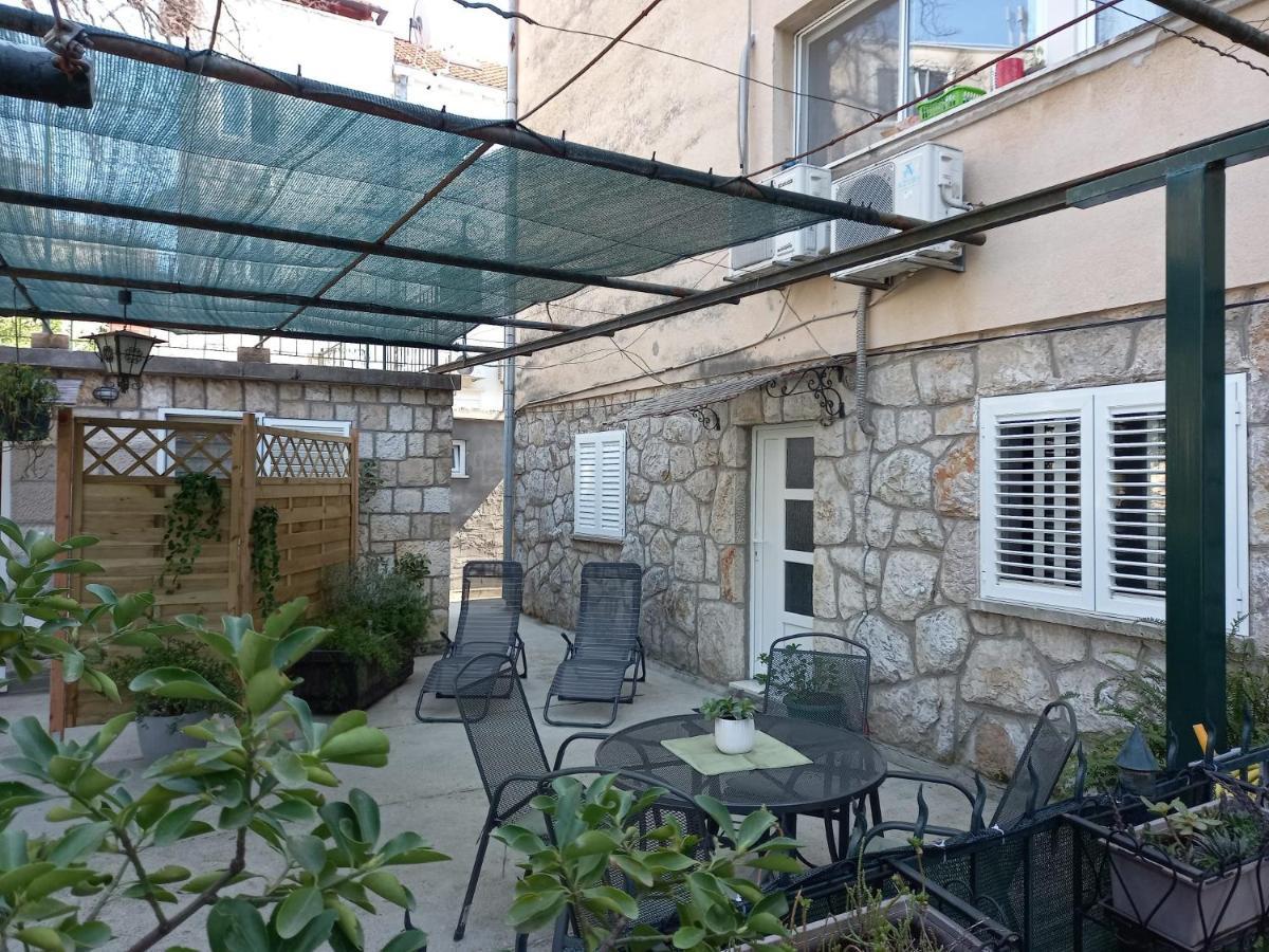 Marito Apartment *